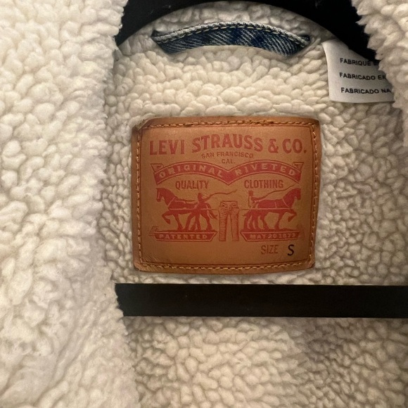 Levi’s sherpa lined denim jacket men’s  small - Picture 3 of 9